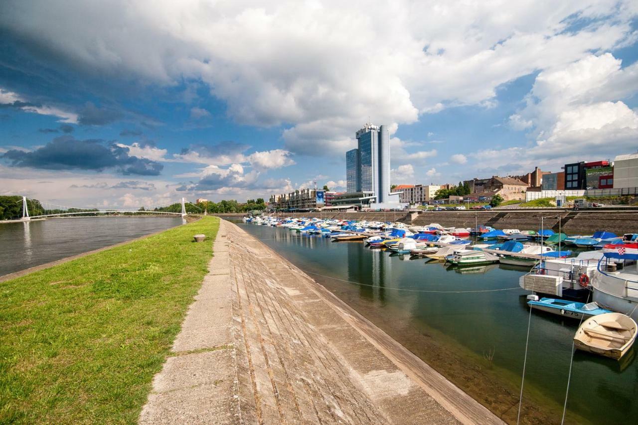 Riverview Apartment Осиек Экстерьер фото