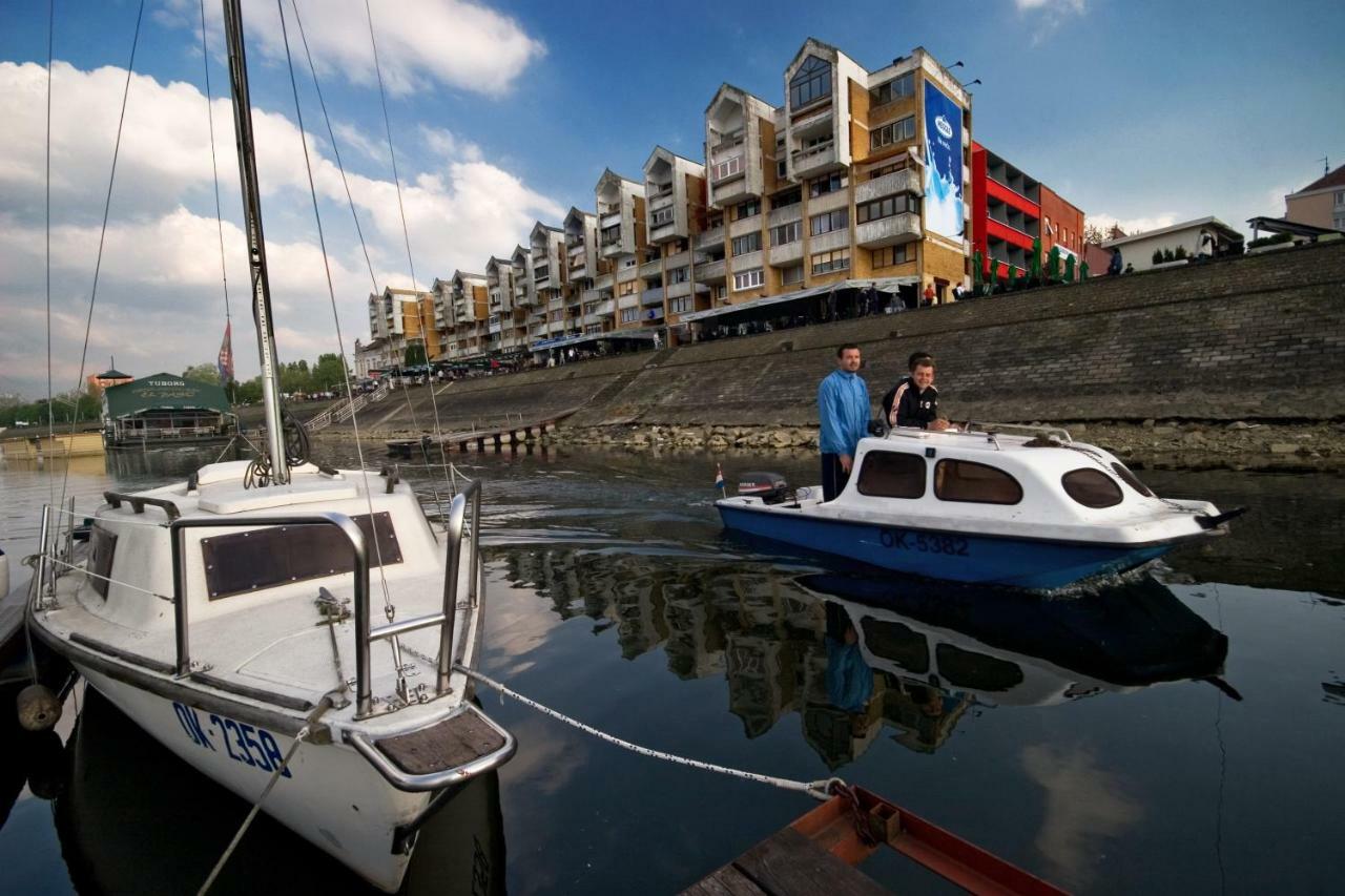 Riverview Apartment Осиек Экстерьер фото